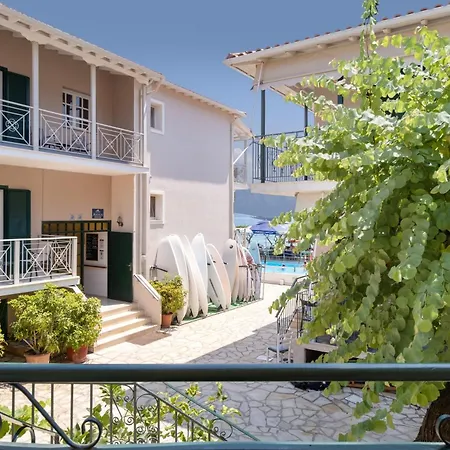 M4 Guest house Nikiana