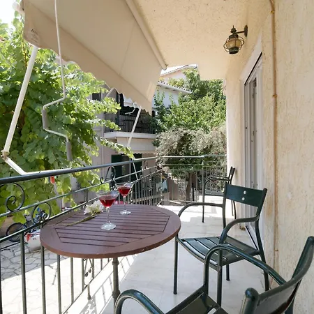 M4 Casa de hóspedes Nikiana